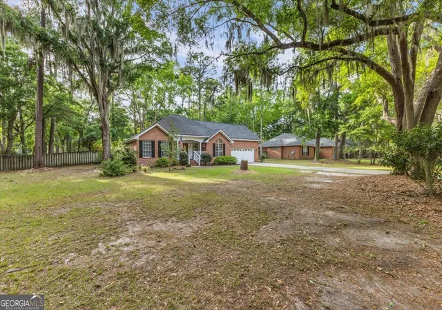 Homes for sale in Richmond Hill, GA | 27 Oak Side Ct, Richmond Hill, GA 31324 | MLS# 10733132
