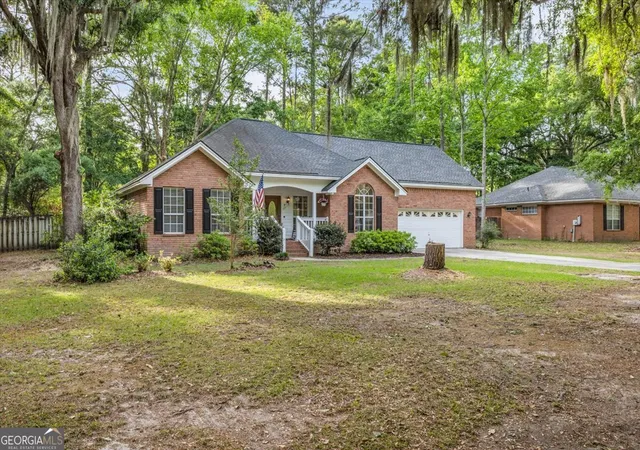 Homes for sale in Richmond Hill, GA | 27 Oak Side Ct, Richmond Hill, GA 31324 | MLS# 10733132