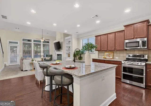 Photo 4 of Single family home for sale at 133 Marlow Dr, Woodstock, GA 30188 | MLS# 10828432 | Listing updated on 2026-09-12