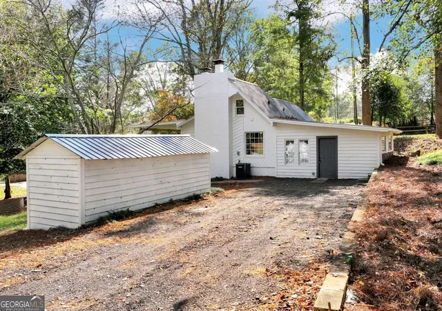 Homes for sale in Dawsonville, GA | 75 Lake Dr, Dawsonville, GA 30534 | MLS# 10803028