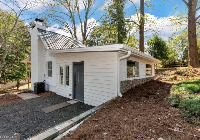 Homes for sale in Dawsonville, GA | 75 Lake Dr, Dawsonville, GA 30534 | MLS# 10803028