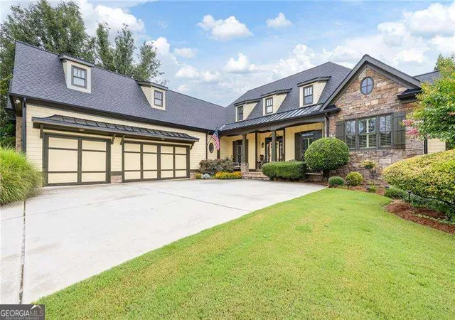 Photo 2 of Mansion for sale at 154 Gold Leaf Trl, Powder Springs, GA 30127 | MLS# 10807654 | Listing updated on 2026-09-17