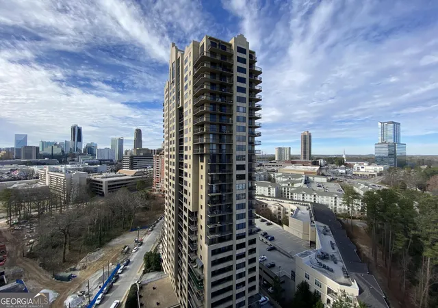 Photo 2 of Condo for sale at 3481 Lakeside Dr Ne #APT 2901, Atlanta, GA 30326 | MLS# 10826064 | Listing updated on 2026-08-31