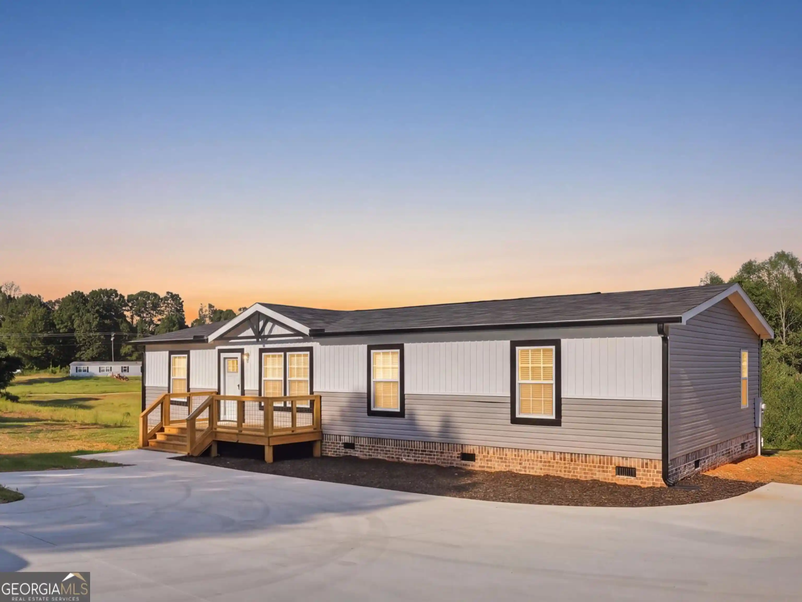 Photo 1 of Single family home for sale at 167 Eastanollee Rd, Eastanollee, GA 30538 | MLS# 10850533 | Listing updated on 2026-10-22