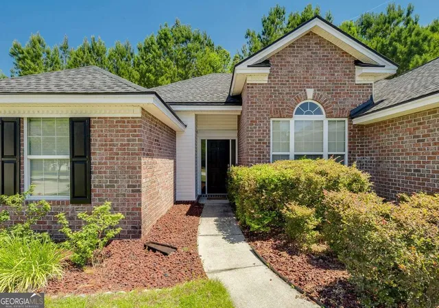 Photo 3 of Sale Pending at 110 Flat Crk Ln, Guyton, GA 31312 | MLS# 10774015 | Listing updated on 2026-09-11