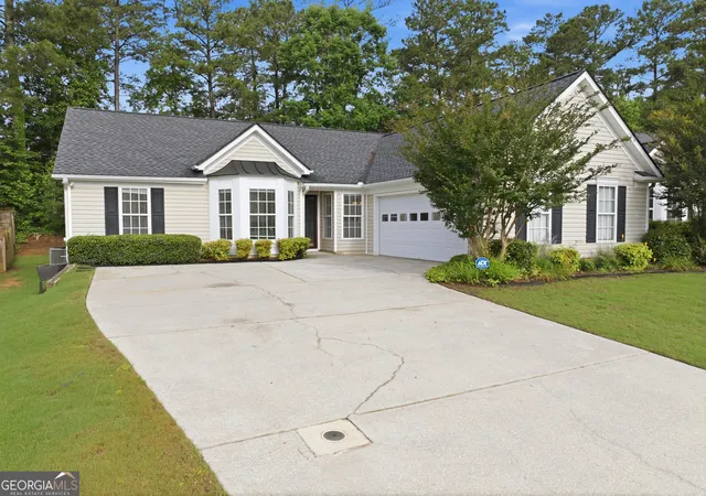 Photo 1 of Single family home for sale at 63 Bellaire Ln, Newnan, GA 30265 | MLS# 10772895 | Listing updated on 2026-07-19