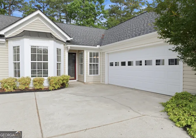 Photo 3 of Single family home for sale at 63 Bellaire Ln, Newnan, GA 30265 | MLS# 10772895 | Listing updated on 2026-07-19