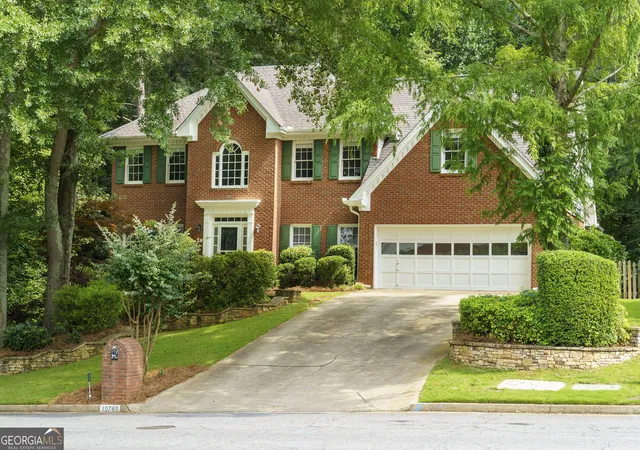 Single family home for sale at 10785 Tuxford Dr, Alpharetta, GA 30022 | MLS# 10815116