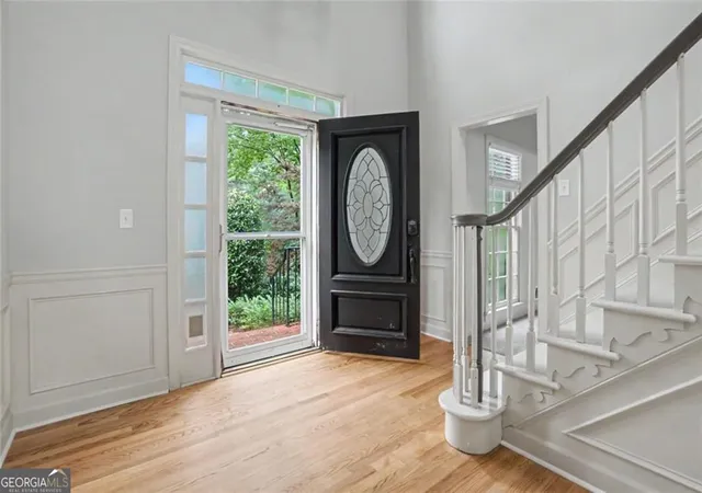 Photo 3 of Single family home for sale at 10785 Tuxford Dr, Alpharetta, GA 30022 | MLS# 10815116 | Listing updated on 2026-09-14