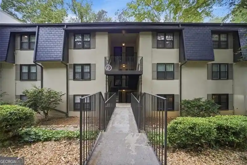 Listing Photo 1 - Condo for sale in 32 Arpege Wy NW located at 32 Arpege Wy NW, Atlanta, GA 30327 - Unit #32