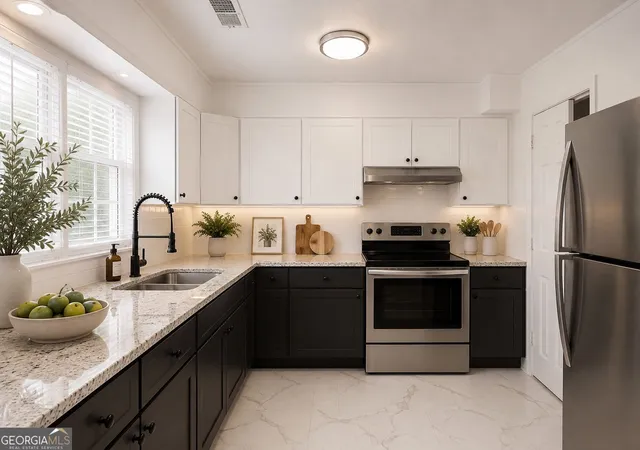 Photo 2 of Townhouse for sale at 1012 Sexton Dr #5, Stone Mountain, GA 30083 | MLS# 10835574 | Listing updated on 2026-09-11