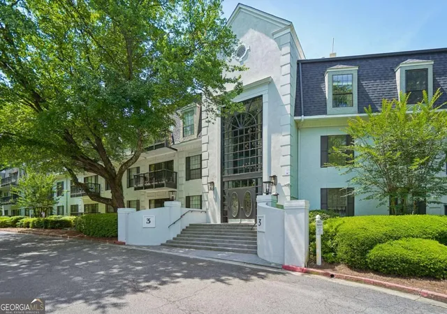 Photo 2 of Condo for sale at 3308 Pine Hts Dr Ne, Atlanta, GA 30324 | MLS# 10798949 | Listing updated on 2026-07-23