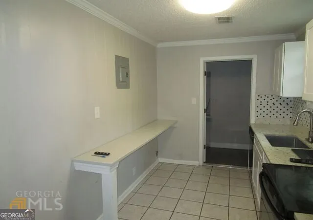 Photo 3 of Single family home for sale at 1035 Putnam St, Macon, GA 31206 | MLS# 10822340 | Listing updated on 2026-08-23