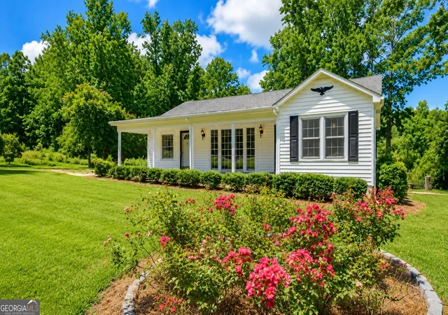 1st image of 403 North Ave, Eastanollee, GA 30538 | MLS# 10779495