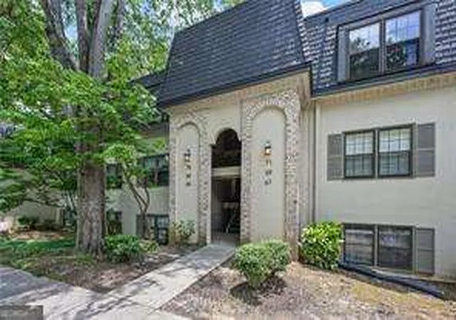 Photo 1 of Condo for sale at 70 Chaumont Sq Nw, Atlanta, GA 30327 | MLS# 10795014 | Listing updated on 2026-08-13