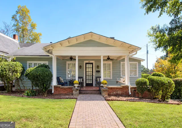 Photo 1 of Single family home for sale at 300 East 4th St, Rome, GA 30161 | MLS# 10880669 | Listing updated on 2026-10-28