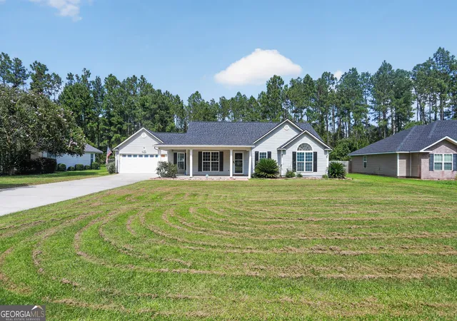 Photo 2 of Single family home for sale at 72 Cypress Trl, Lakeland, GA 31635 | MLS# 10830563 | Listing updated on 2026-09-19