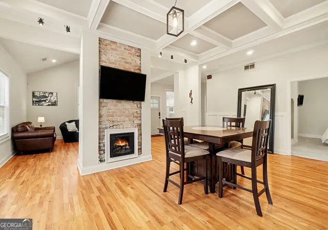 Photo 2 of Single family home for sale at 257 Hendrix Ave Sw, Atlanta, GA 30315 | MLS# 10652958 | Listing updated on 2026-08-28