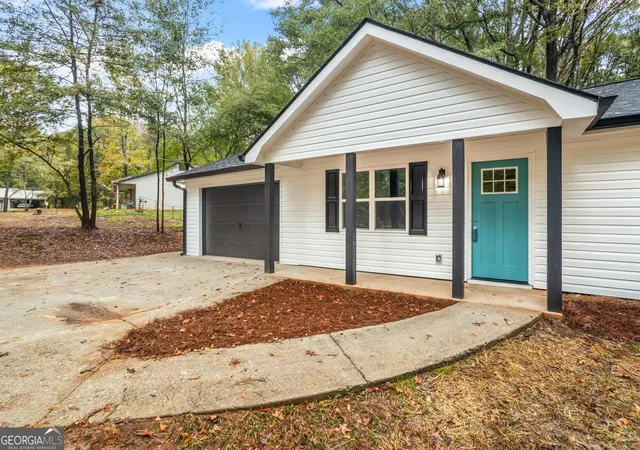 2nd image of 25 Woodcrest Dr, Covington, GA 30016 | MLS# 10797690
