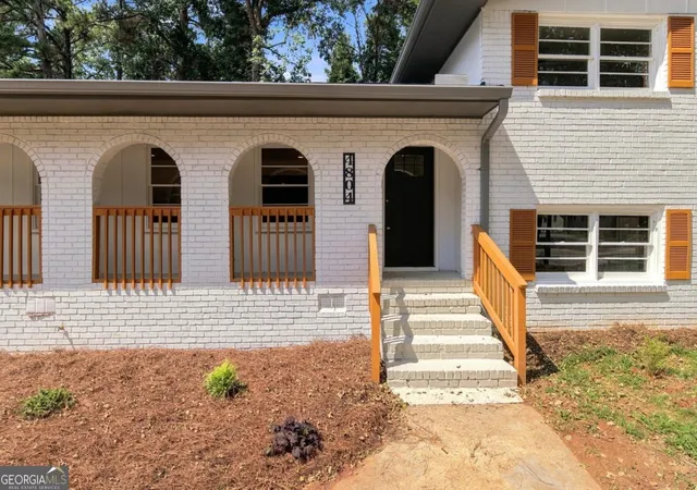 Photo 2 of Single family home for sale at 4804 Thompson Ml Rd, Lithonia, GA 30038 | MLS# 10827735 | Listing updated on 2026-09-24