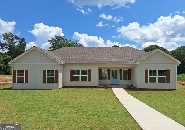 1st image of 1390 Ben Brown Rd, Valley, AL 36854 | MLS# 10785678