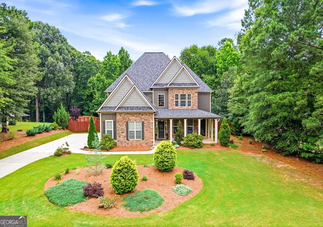 Homes for sale in Senoia, GA | 155 Cody Trl, Senoia, GA 30276 | MLS# 10781699