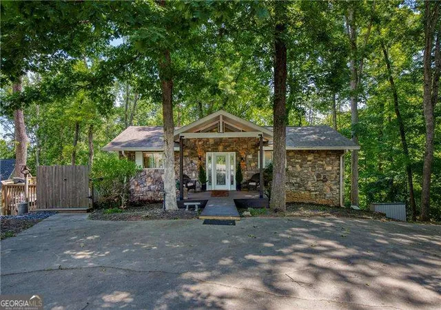 Photo 1 of Single family home for sale at 3112 Lake Ranch Dr, Gainesville, GA 30506 | MLS# 10771456 | Listing updated on 2026-06-25