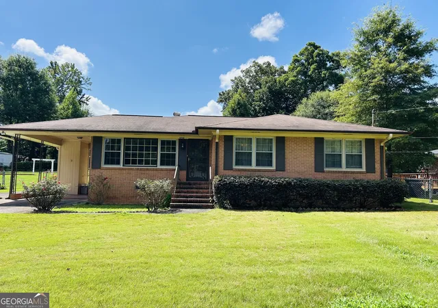 1st image of 1306 Greenview Dr, Griffin, GA 30224 | MLS# 10809090