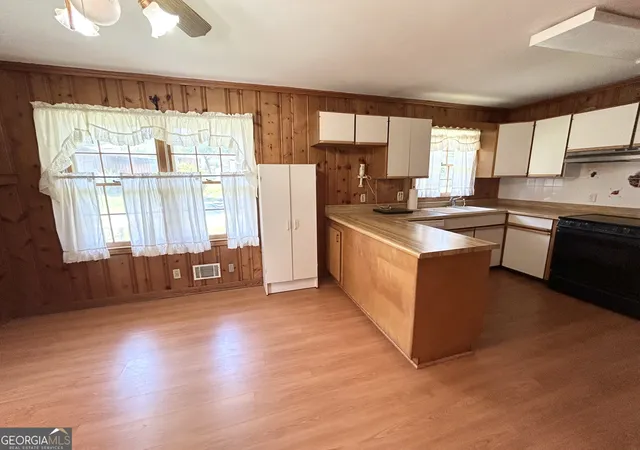 5th image of 1306 Greenview Dr, Griffin, GA 30224 | MLS# 10809090