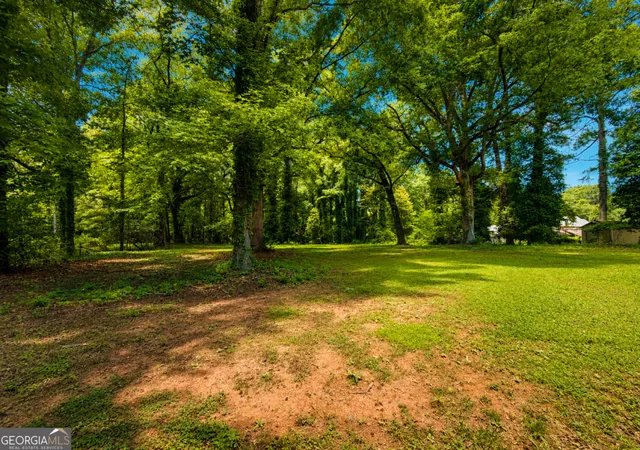 Photo 2 of Sale Pending at 1441 Cahaba Dr Sw, Atlanta, GA 30311 | MLS# 10808969 | Listing updated on 2026-08-11