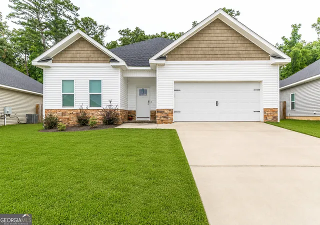 Homes for sale in Bonaire, GA | 105 Garrett Ln, Bonaire, GA 31005 | MLS# 10797557