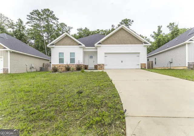 Homes for sale in Bonaire, GA | 105 Garrett Ln, Bonaire, GA 31005 | MLS# 10797557