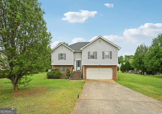 2nd image of 224 Solomon Dr, Ellenwood, GA 30294 | MLS# 10729201
