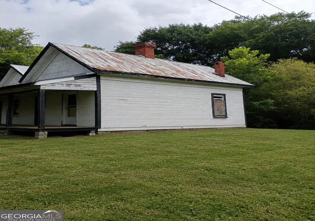 Photo 3 of Single family home for sale at 179 Sycamore St, Rockmart, GA 30153 | MLS# 10831190 | Listing updated on 2026-09-04