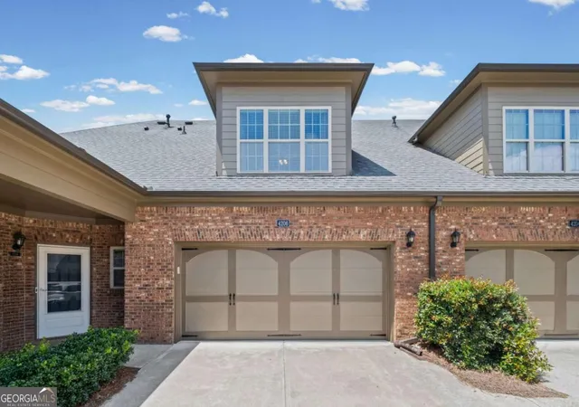 Photo 3 of Condo for sale at 4206 Lanier Ridge Walk #504, Cumming, GA 30041 | MLS# 10824022 | Listing updated on 2026-09-03