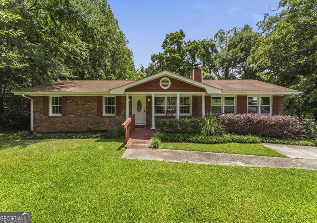 Photo 1 of Sale Pending at 1630 Roberts Dr Se, Mableton, GA 30126 | MLS# 10787638 | Listing updated on 2026-09-20