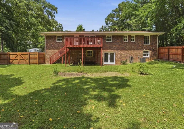 Photo 2 of Sale Pending at 1630 Roberts Dr Se, Mableton, GA 30126 | MLS# 10787638 | Listing updated on 2026-09-20