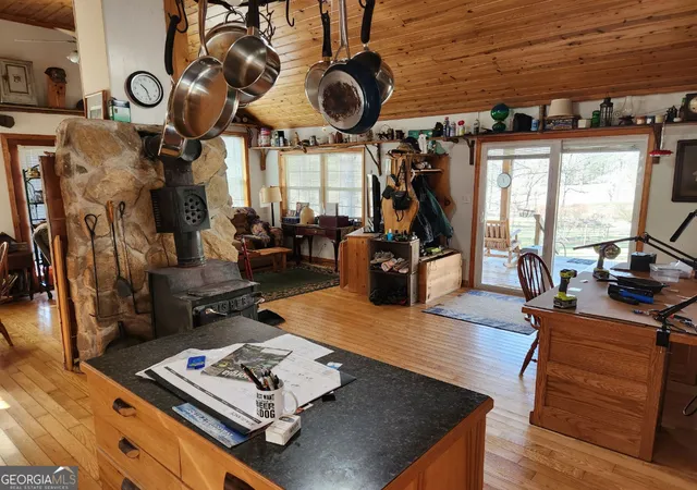 Photo 3 of Single family home for sale at 2594 Blue Ridge Gap Rd, Clayton, GA 30525 | MLS# 10470266 | Listing updated on 2026-01-31