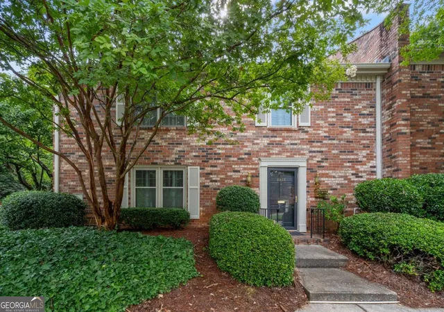 1st image of 2455 Leafgate Rd, Decatur, GA 30033 | MLS# 10809848