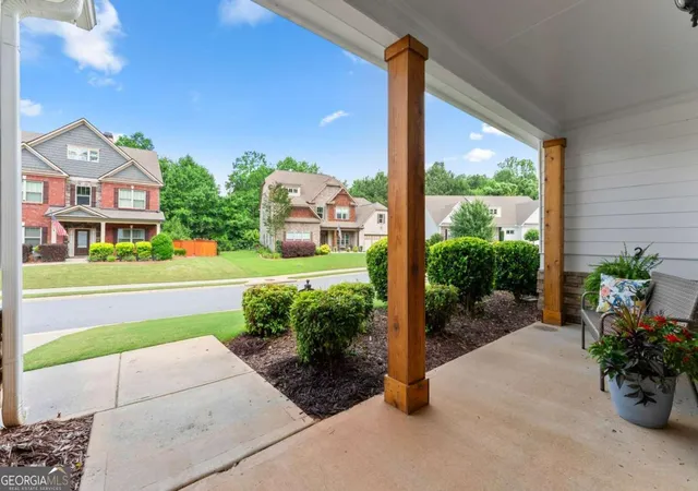 Photo 3 of Single family home for sale at 31 Lake Sydney Dr, Dawsonville, GA 30534 | MLS# 10794326 | Listing updated on 2026-09-05