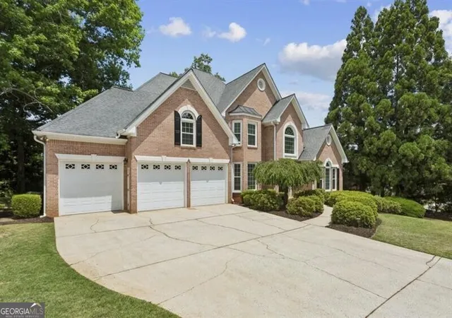 Photo 2 of Single family home for sale at 6316 Benbrooke Overlook Nw, Acworth, GA 30101 | MLS# 10833304 | Listing updated on 2026-10-29