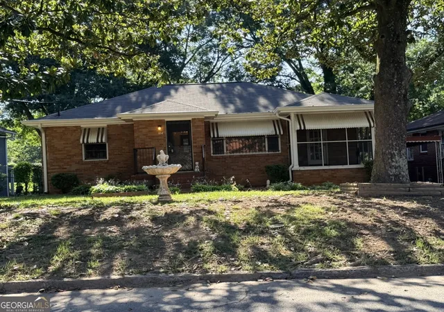 Photo 1 of Sale Pending at 104 Willis Ml Rd Sw, Atlanta, GA 30311 | MLS# 10810912 | Listing updated on 2026-09-11
