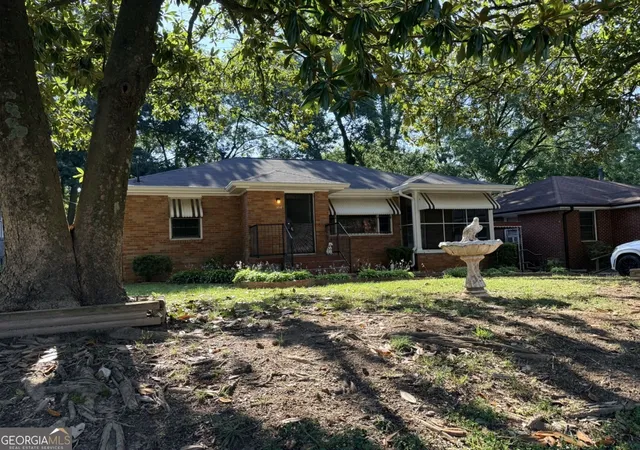 Photo 2 of Sale Pending at 104 Willis Ml Rd SW, Atlanta, GA 30311 | MLS# 10810912 | Listing updated on 2026-09-11