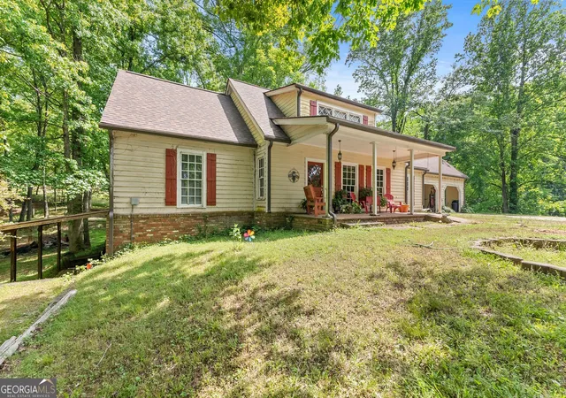 Photo 3 of Sale Pending at 5141 Strickland Rd, Gainesville, GA 30507 | MLS# 10760563 | Listing updated on 2026-09-18