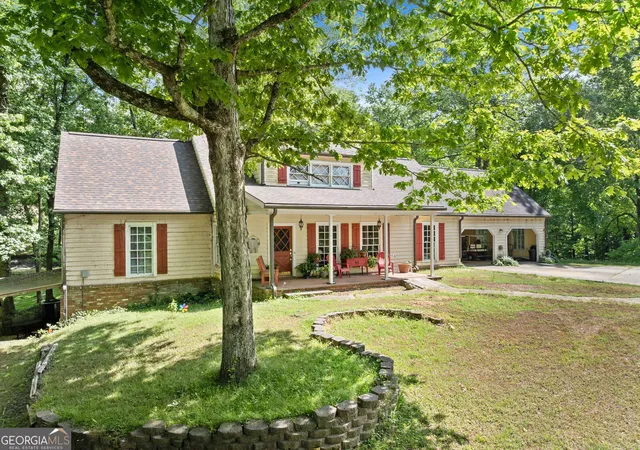 Photo 4 of Sale Pending at 5141 Strickland Rd, Gainesville, GA 30507 | MLS# 10760563 | Listing updated on 2026-09-18