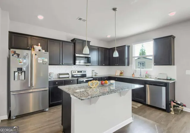 Photo 4 of Single family home for sale at 6806 Creekgate Way, Douglasville, GA 30134 | MLS# 10836910 | Listing updated on 2026-10-04
