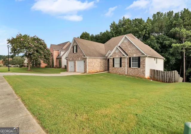 Photo 2 of Single family home for sale at 437 Grandiflora Dr, Mcdonough, GA 30253 | MLS# 10821147 | Listing updated on 2026-09-14
