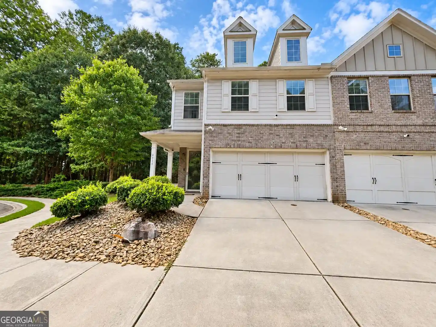 Photo 1 of Sale Pending at 4054 Princeton Lakes Way Sw, Atlanta, GA 30331 | MLS# 10868075 | Listing updated on 2026-10-19