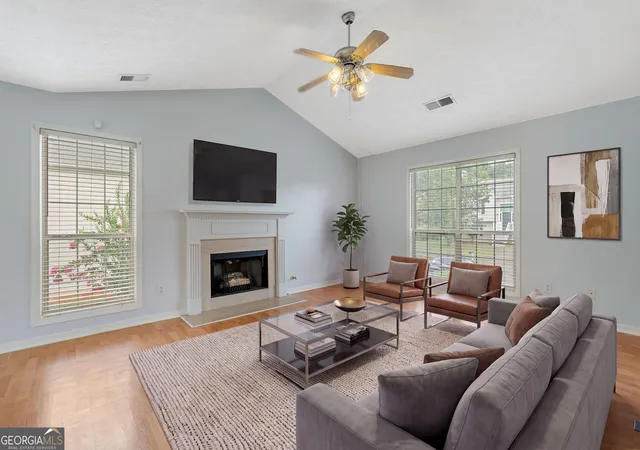 3rd image of 26 Ann Cir Se, Cartersville, GA 30121 | MLS# 10816483