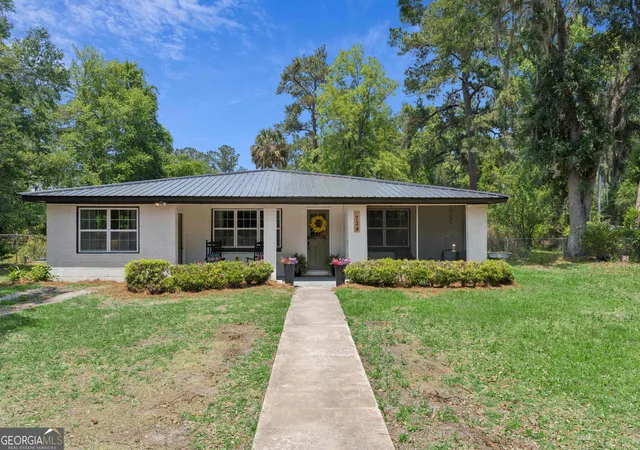 Photo 1 of Sale Pending at 724 Fancy Blf Rd, Brunswick, GA 31523 | MLS# 10805839 | Listing updated on 2026-09-17